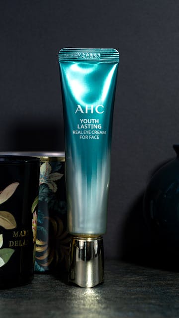 AHC Youth Lasting Real Eye Cream For Face Season 9