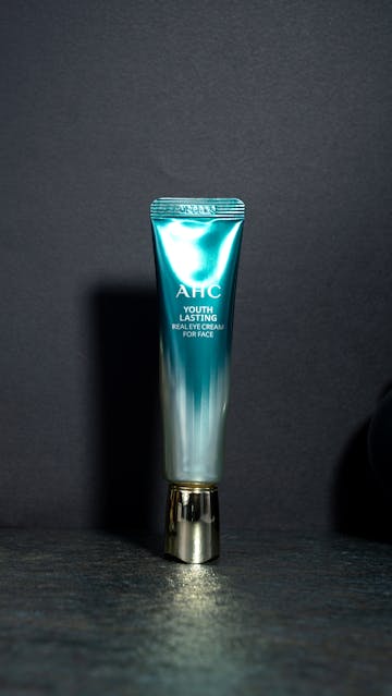 AHC Youth Lasting Real Eye Cream For Face Season 9